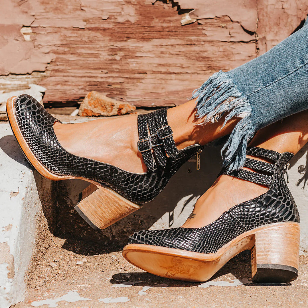 Samantha | Elegant Leather Pumps