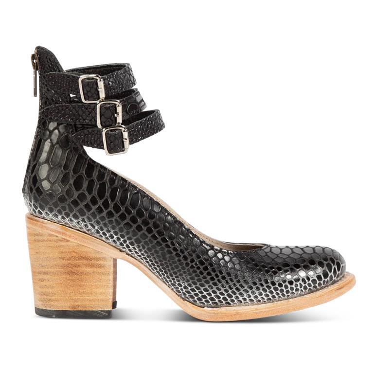 Samantha | Elegant Leather Pumps