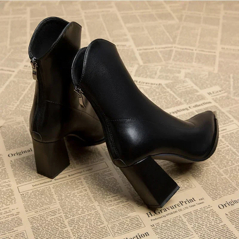 Amy | Elegant Leather Heelss
